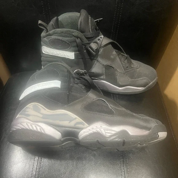 Jordan 8️⃣ Retro - Picture 3 of 6